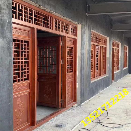 古建木雕门窗.jpg